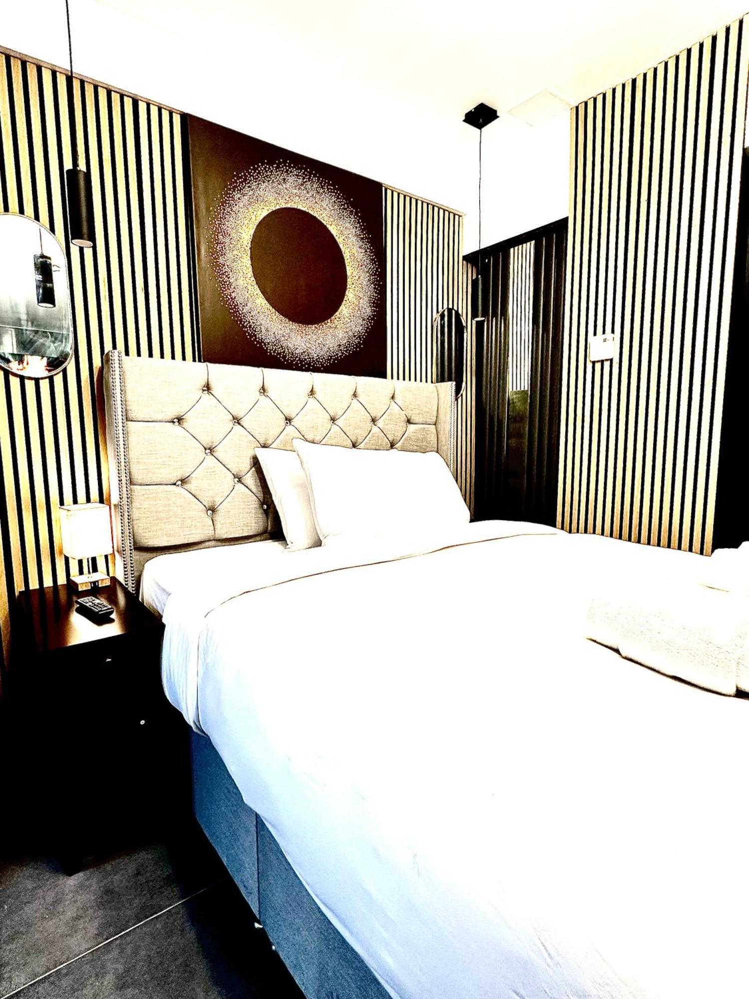 G Eighty Four Lejlighedshotel London Eksteriør billede