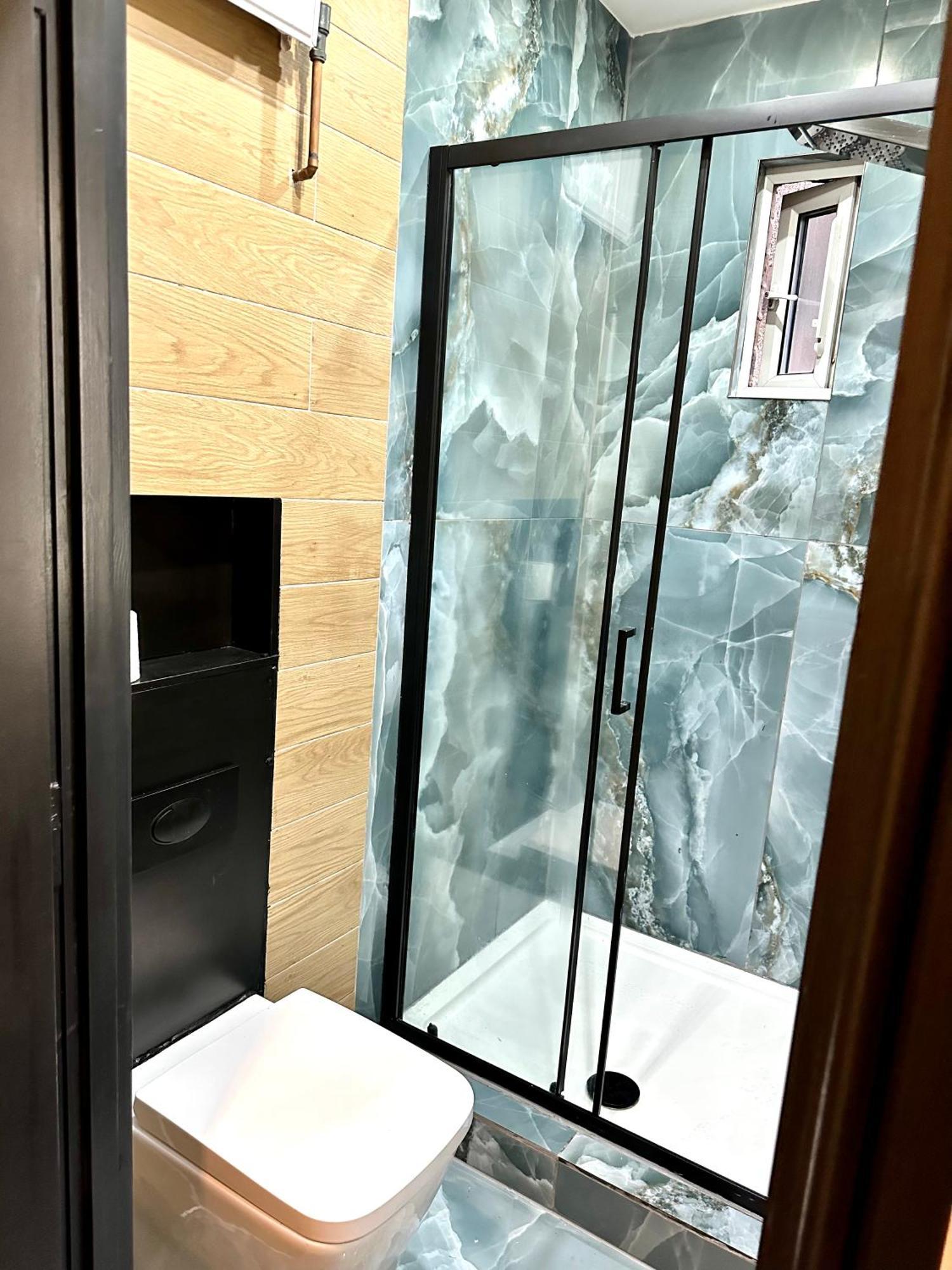 G Eighty Four Lejlighedshotel London Eksteriør billede