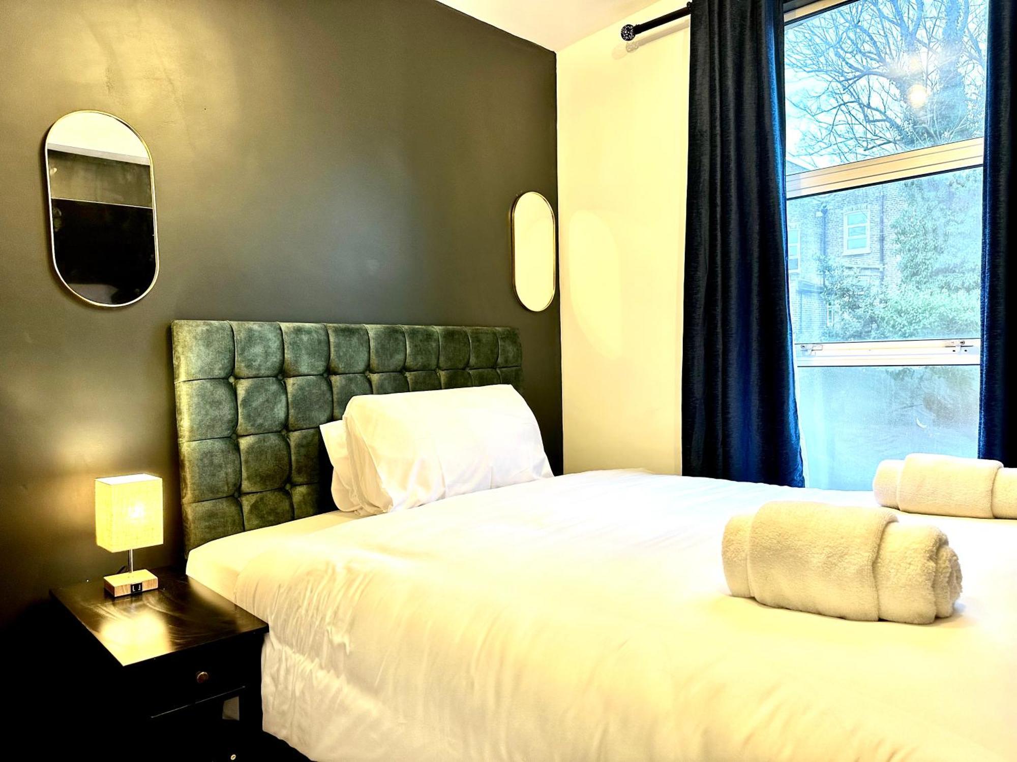 G Eighty Four Lejlighedshotel London Eksteriør billede