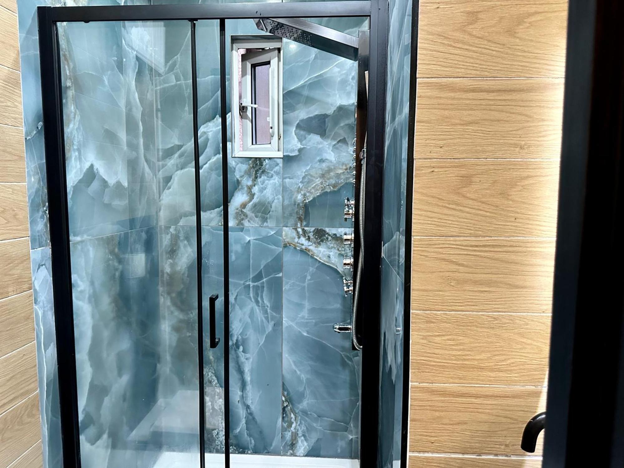 G Eighty Four Lejlighedshotel London Eksteriør billede